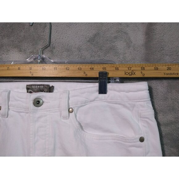 Torrid Jeans Womens 14R White Denim High Rise Straight Frayed Hem Button Fly - Picture 3 of 9